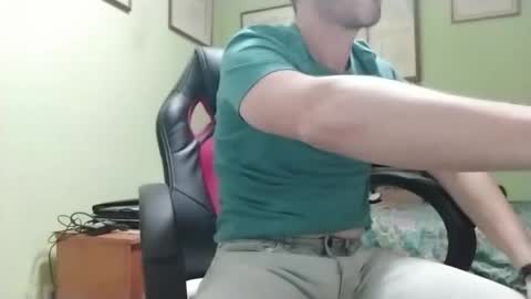 Snapshot of spanishharddick chatting on 11.19.25 Manu online show from 11.19.25