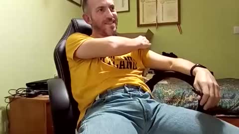 Snapshot of spanishharddick chatting on 11.20.25 Manu online show from 11.20.25