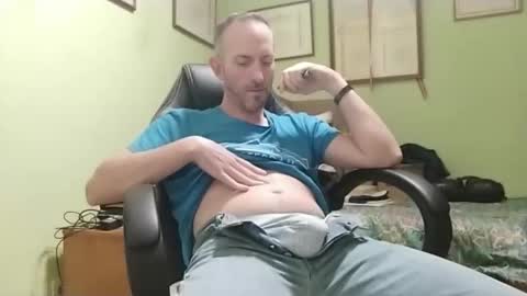 Snapshot of spanishharddick chatting on 11.22.25 Manu online show from 11.22.25