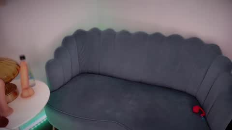 AmberSpanks online show from 04.25.26