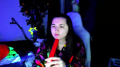 Snapshot of spanking_girls chatting on 10.28.25 Evgenia online show from 10.28.25