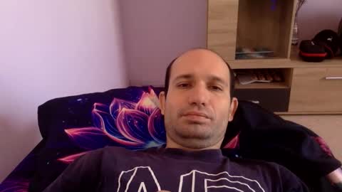 Snapshot of sparei7 chatting on 12.16.25 Snaiky online show from 12.16.25