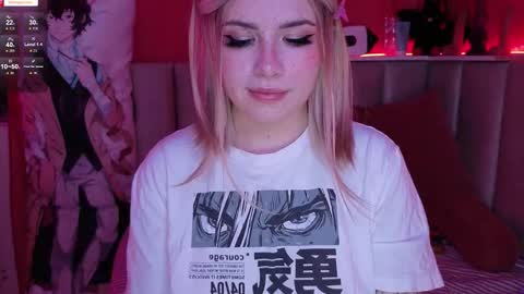 Snapshot of sparklemona chatting on 10.12.25 SparkleMona online show from 10.12.25