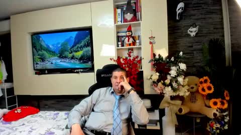 Snapshot of spartandaddy48 chatting on 05.14.26 Spartan online show from 05.14.26