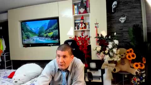 Snapshot of spartandaddy48 chatting on 05.16.26 Spartan online show from 05.16.26