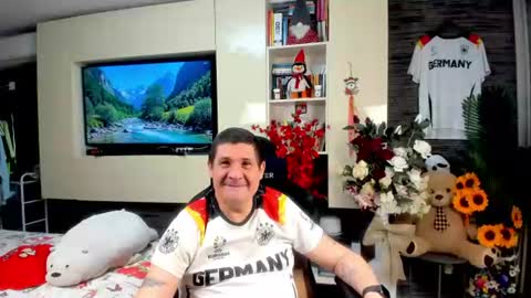 Snapshot of spartandaddy48 chatting on 06.12.26 Spartan online show from 06.12.26