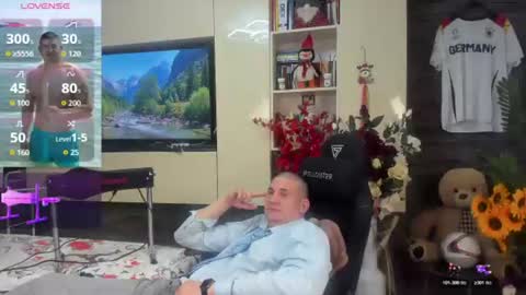 Snapshot of spartandaddy48 chatting on 06.17.26 Spartan online show from 06.17.26