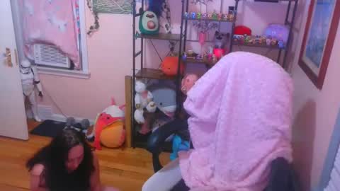 Snapshot of spawnofademon chatting on 11.15.25 spawnofademon online show from 11.15.25