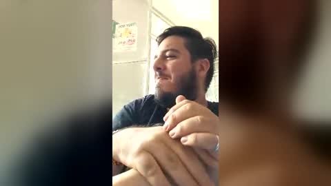 Snapshot of specialguests chatting on 07.05.26 Invitadas Especiales online show from 07.05.26