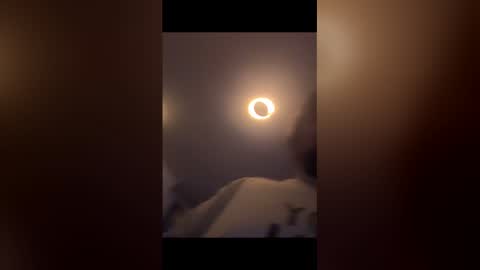 Snapshot of spendermender chatting on 12.18.25 spendermender online show from 12.18.25