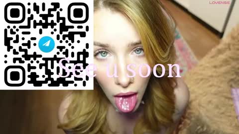 Snapshot of spicejessy chatting on 05.06.26 your sweet Jessy online show from 05.06.26