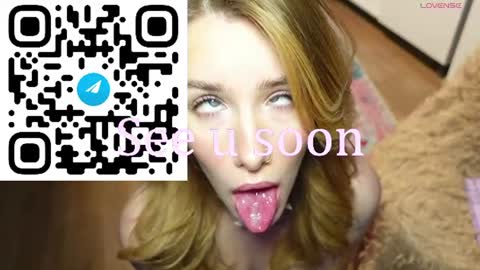 Snapshot of spicejessy chatting on 06.11.26 your sweet Jessy online show from 06.11.26