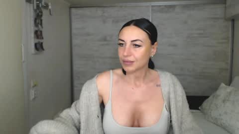 Snapshot of spicemint chatting on 05.13.26 Carla online show from 05.13.26