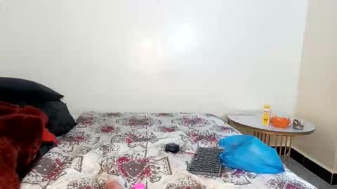 Snapshot of spicyshante chatting on 09.25.25 Shante online show from 09.25.25