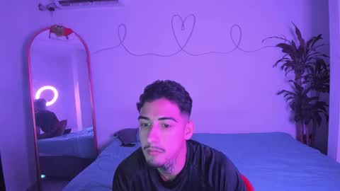 Snapshot of spider_master77 chatting on 12.22.25 spider master online show from 12.22.25