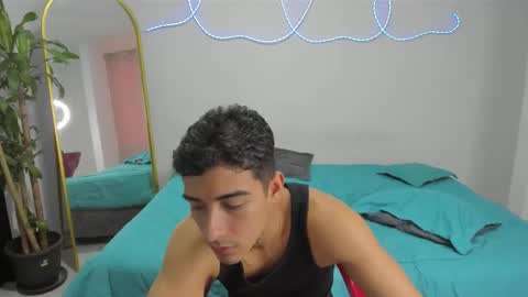 Snapshot of spider_master77 chatting on 01.05.26 spider master online show from 01.05.26