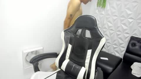 spiderdann_01 online show from 03.10.26