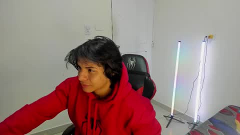 Snapshot of spideychill chatting on 09.11.25 spideychill online show from 09.11.25