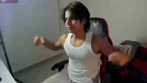 Snapshot of spideychill chatting on 09.20.25 spideychill online show from 09.20.25