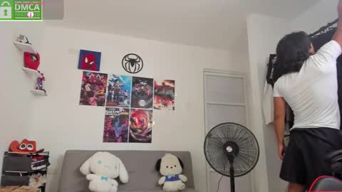 Snapshot of spideychill chatting on 12.17.25 spideychill online show from 12.17.25