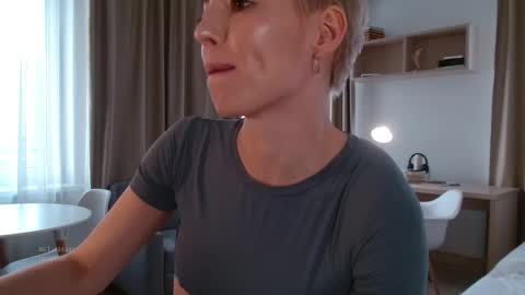 Elizabeth online show from 09.20.25