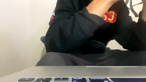 Twitter Toxiceli2 online show from 01.13.25