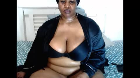 Snapshot of splendidtalitha chatting on 11.06.25 SplendidTalitha online show from 11.06.25