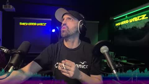 Snapshot of splivke chatting on 12.04.25 Splivke online show from 12.04.25