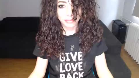 Snapshot of spoiled__doll chatting on 12.11.24 Doll online show from 12.11.24