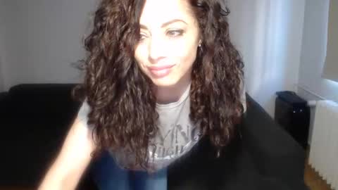 Snapshot of spoiled__doll chatting on 12.12.24 Doll online show from 12.12.24