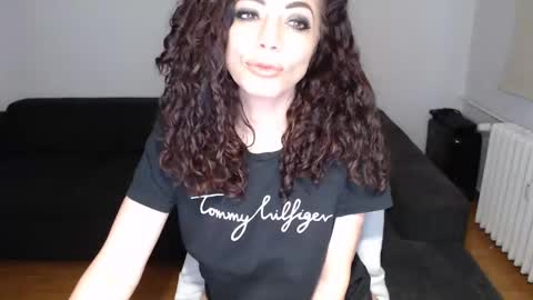 Snapshot of spoiled__doll chatting on 12.16.24 Doll online show from 12.16.24