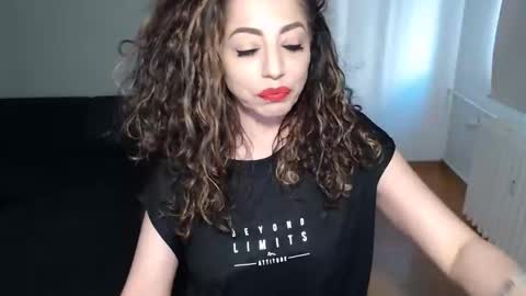 Snapshot of spoiled__doll chatting on 03.06.25 Doll online show from 03.06.25