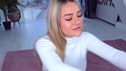 Anna online show from 10.07.25