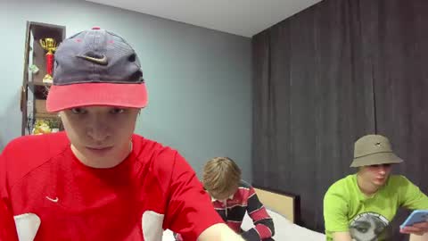 Snapshot of sponge_bob_spencer chatting on 07.05.26 Boris Fedya Kolya online show from 07.05.26