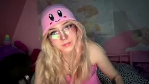 Pixie online show from 03.08.25