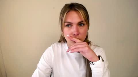 Karina online show from 05.04.26