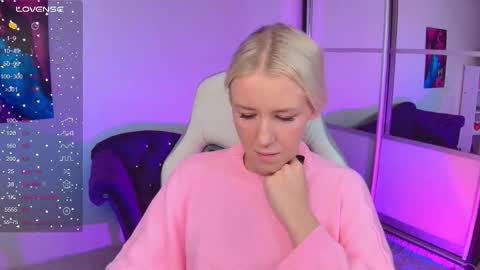 Snapshot of springajara chatting on 09.14.25 Vetta online show from 09.14.25