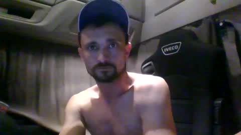 Snapshot of spyco82 chatting on 11.20.25 spyco82 online show from 11.20.25