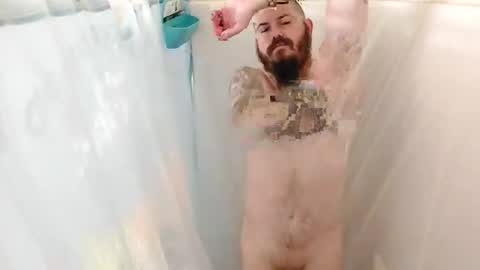 Snapshot of squ1rtl3cb chatting on 12.16.24 squ1rtl3cb online show from 12.16.24