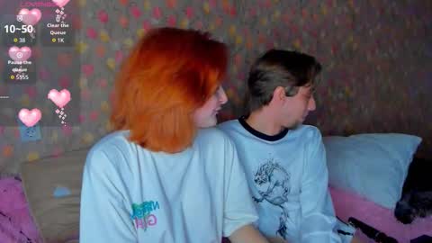 Snapshot of squirrel_bunny chatting on 12.17.25 squirrel_bunny online show from 12.17.25