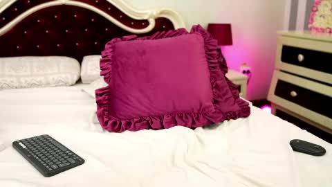 Snapshot of squirt_bunny69 chatting on 05.27.26 Stacy online show from 05.27.26