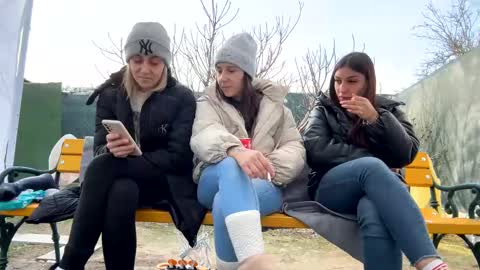 My name is Maya Lush is activeThere are legends that in this room all your wishes can come true  Private is Open online show from 02.14.25