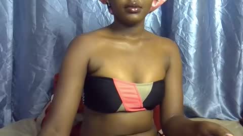 Snapshot of squirt_quueen chatting on 02.21.26 squirt_quueen online show from 02.21.26