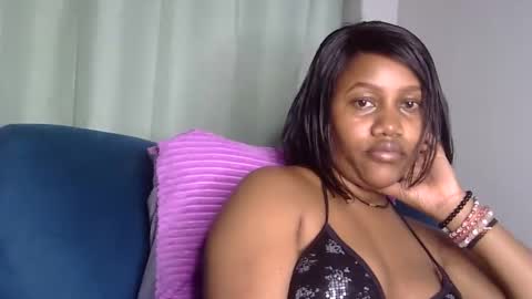 Snapshot of squirtqueen333 chatting on 12.05.24 shana online show from 12.05.24