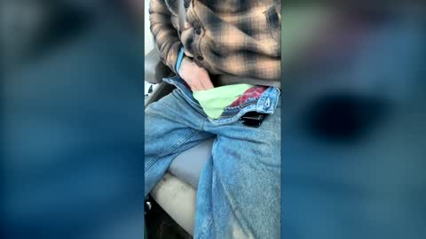 Snapshot of sqzxriehlqqw chatting on 02.06.26 Luv2Cum4u online show from 02.06.26