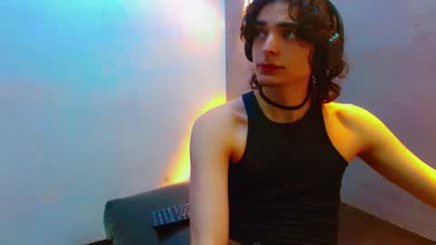 Snapshot of sr_bonnyethan chatting on 10.24.25 ethan online show from 10.24.25