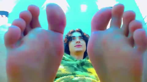 Snapshot of sr_bonnyethan chatting on 10.25.25 ethan online show from 10.25.25