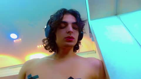 Snapshot of sr_bonnyethan chatting on 11.01.25 ethan online show from 11.01.25