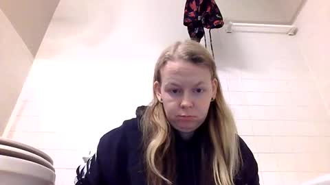 sriley386444137 online show from 12.18.24