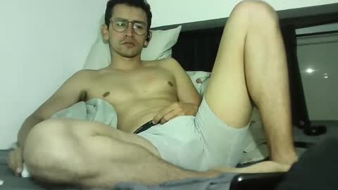 Snapshot of srstop12 chatting on 02.10.25 srstop12 online show from 02.10.25